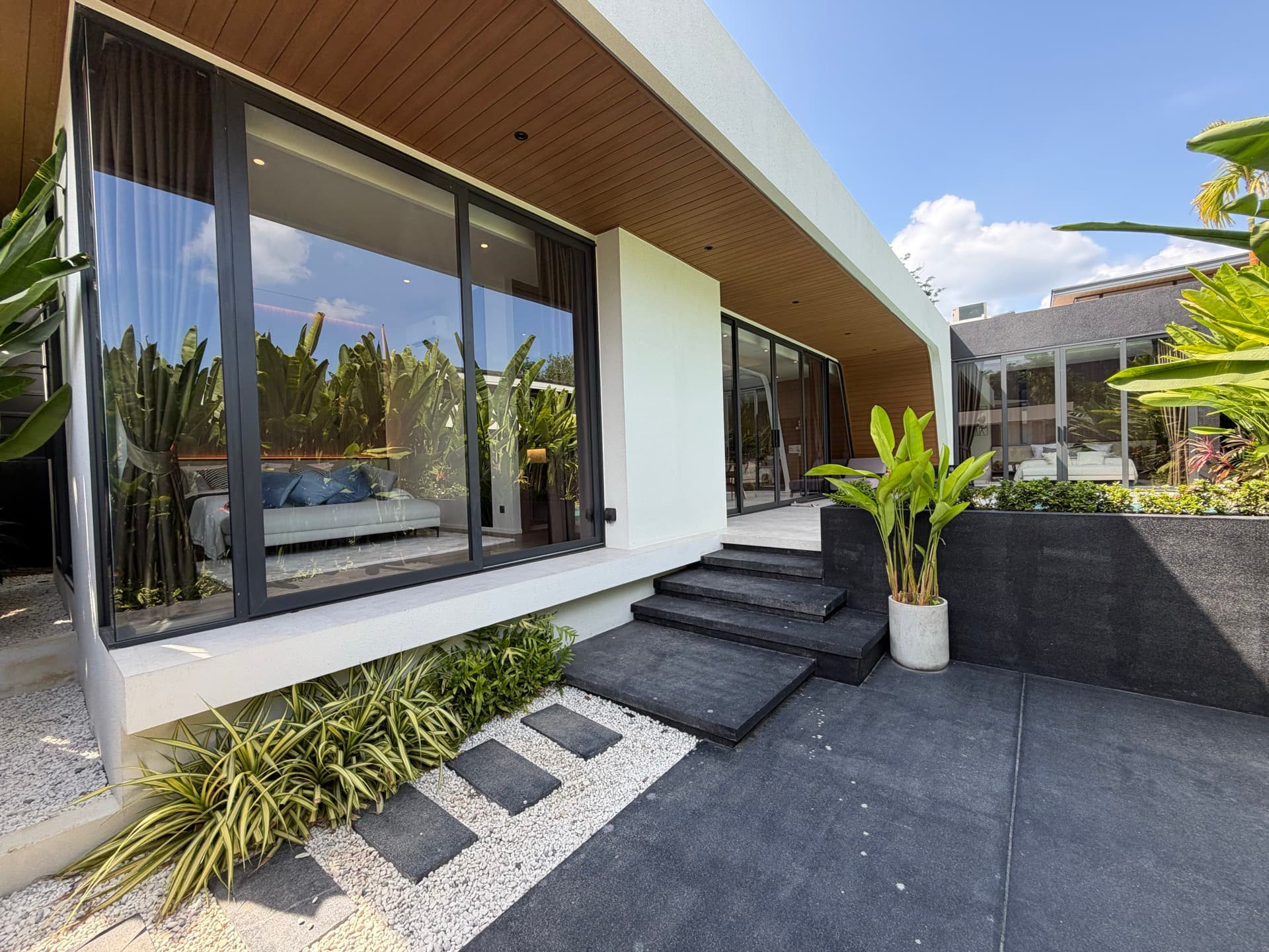 Aileen Villas Naithon Hills
